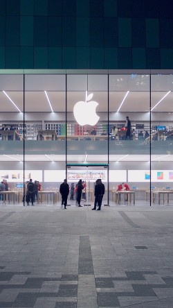ak39-apple-store-front-architecture-city
