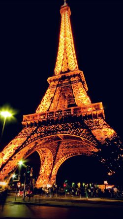 bc23-eiffel-tower-paris-night-art-illustration