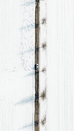 bk32-art-minimal-land-snow