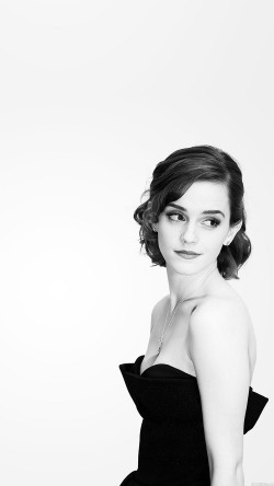 ha19-watson-emma-in-dress-beauty-girl-film-face