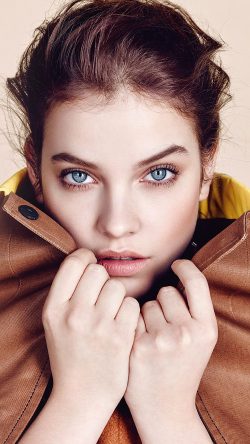 hi64-barbara-palvin-face-model
