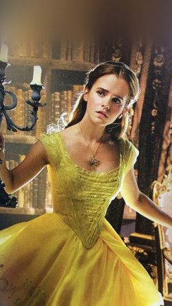 hm28-emma-watson-beauty-beast-celebrity-film