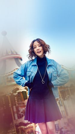 hm53-guhara-girl-kpop-merry-go-round-playground