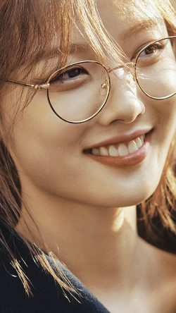 ht96-girl-kpop-glasses-smile