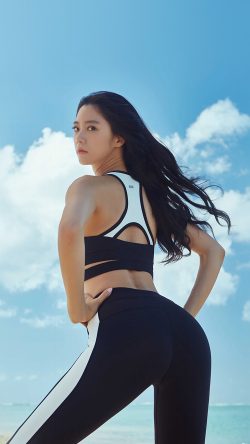 hu10-girl-sexy-sporty-clara
