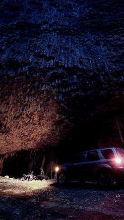 mg70-armenia-garni-late-night-wood-mountain-with-car-nature