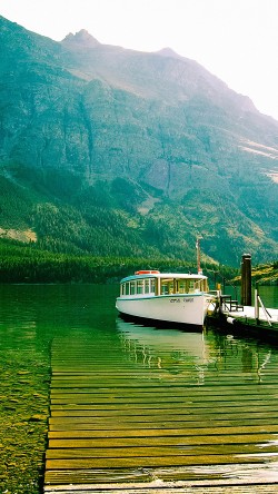 ml12-little-chief-lake-mountain-nature