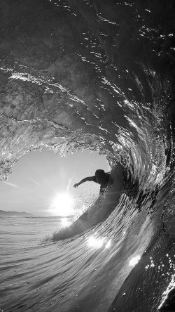 mq07-surf-wave-sea-nature-sunshine-bw-dark