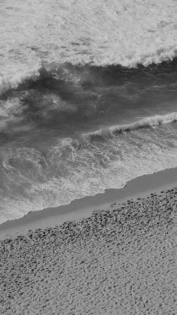 ms18-beach-wave-coast-nature-sea-water-summer-bw-dark