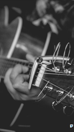 mt17-guitar-music-art-bw-dark