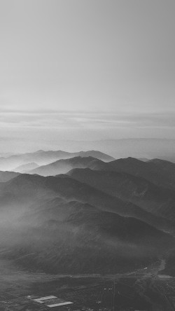 mu40-mountain-fog-nature-dark-bw-gray-sky-view