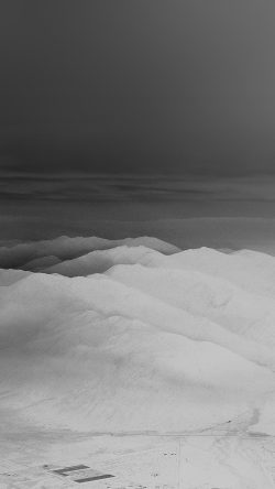 mu41-mountain-fog-nature-white-bw-gray-sky-view