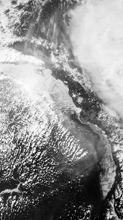 mu70-space-earth-from-sky-land-cloud-dark-bw