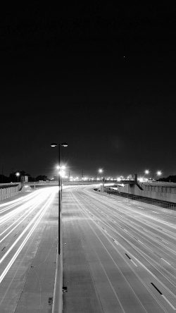 mv61-road-street-city-night-car-lights-dark-bw
