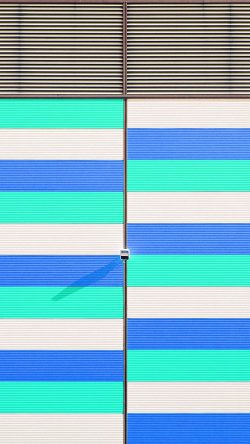 mz44-green-blue-purple-pattern-city