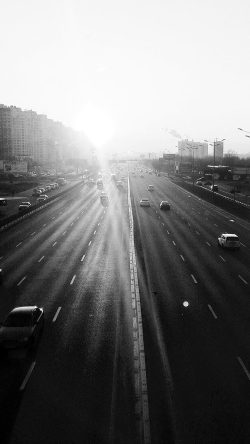 nb63-city-sunset-road-car-red-dark-bw