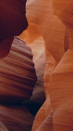 ni21-rock-nature-orange-mountain-blueish