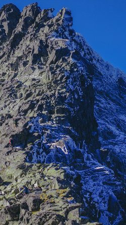 nn60-rock-mountain-nature-summer-blue